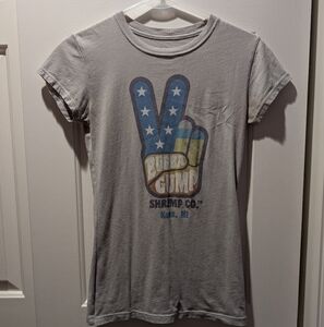 Light grey Bubba Gump t shirt